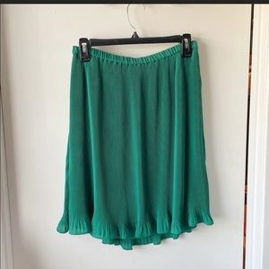 Banana republic Green skirt - Office attire - Size small